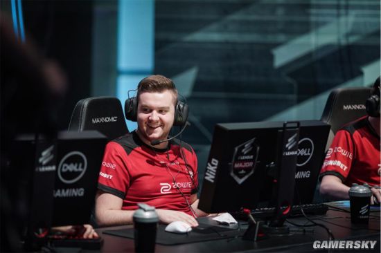 外媒评英雄联盟各赛区2022夏季赛第五周的全球战队战力排行