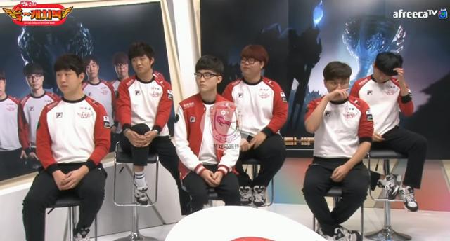 LPL春季赛：Uzi将无缘后续赛场？不但训练赛没打，韩服停止rank了