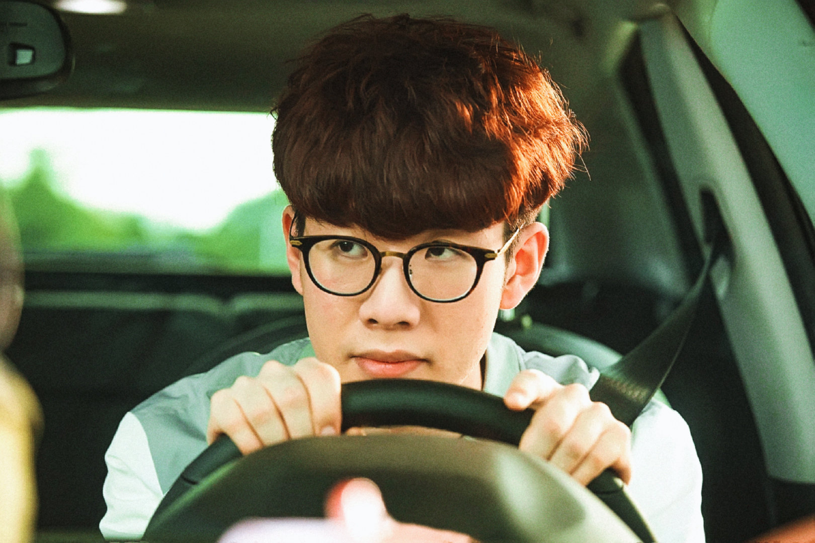 小吕布队安全了！Smash Kaisa表现出色， Oner 撑起双钳， T1 赢得了第一场比赛